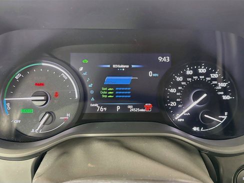 Certified 2025 Toyota Sienna XLE FWD image 21