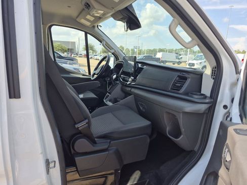 Used 2024 Ford Transit 350 XLT RWD image 8