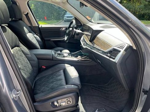Used 2025 BMW X7 xDrive40i AWD/4WD image 11