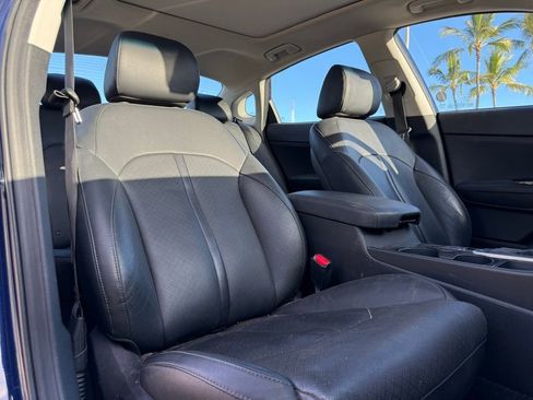 Used 2020 Kia Optima Premium image 9