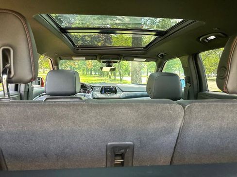 Used 2021 Chevrolet Blazer RS w/ Enhanced Convenience Package FWD image 5