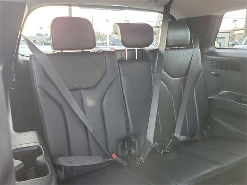 Used 2023 Hyundai Palisade SEL w/ Premium Package image 24