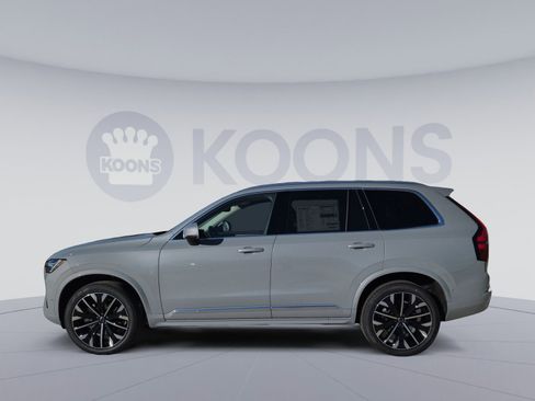 New 2026 Volvo XC90 B6 Plus image 2