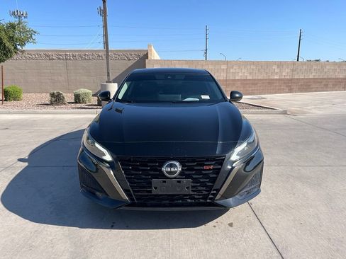 Used 2023 Nissan Altima 2.0 SR FWD image 3