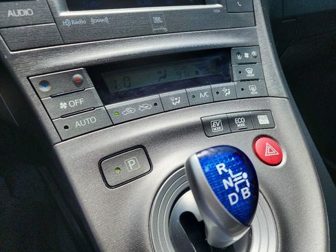 Used 2013 Toyota Prius Four FWD image 20