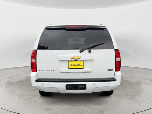 Used 2012 Chevrolet Suburban LT w/ Luxury Package AWD/4WD image 4