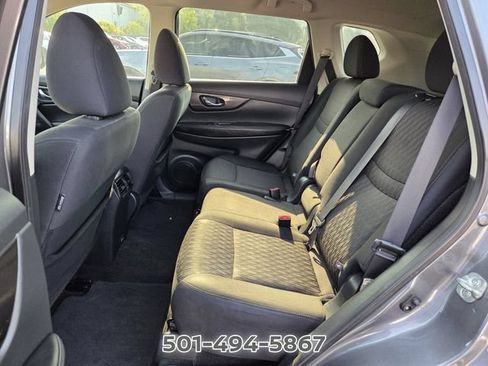 Used 2019 Nissan Rogue S w/ Special Edition Package FWD image 10