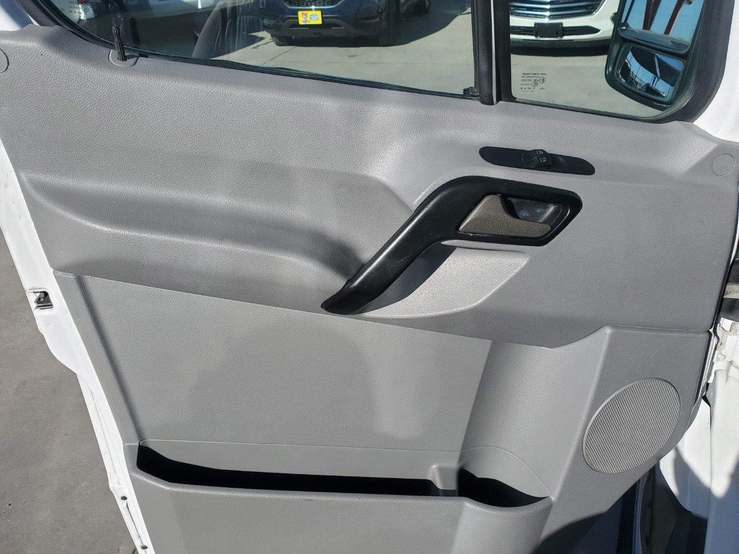 Used 2014 Mercedes-Benz Sprinter 2500 image 12