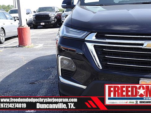 Used 2023 Chevrolet Traverse LT w/ LPO, Floor Liner Package AWD/4WD image 43