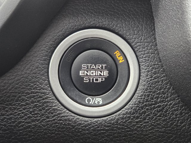 Used 2025 RAM 2500 Laramie AWD/4WD image 20