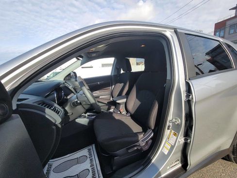 Used 2021 Mitsubishi Outlander Sport ES image 13