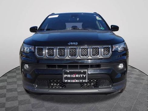 Used 2024 Jeep Compass Latitude image 5