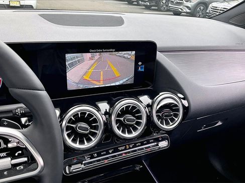 Certified 2023 Mercedes-Benz GLA 250 4MATIC image 23