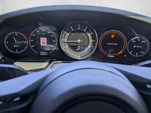 Used 2020 Porsche 911 Carrera S image 10