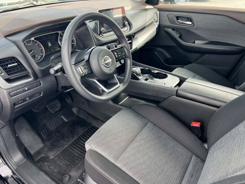 Used 2023 Nissan Rogue SV FWD image 5