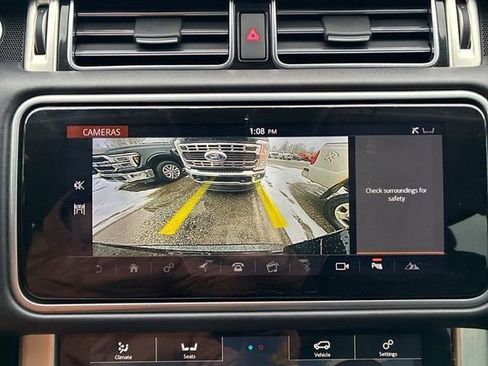 Used 2019 Land Rover Range Rover HSE image 12