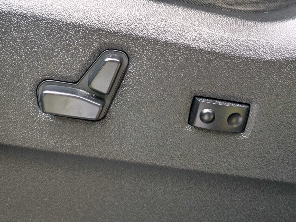 Used 2014 Dodge Grand Caravan R/T FWD image 19