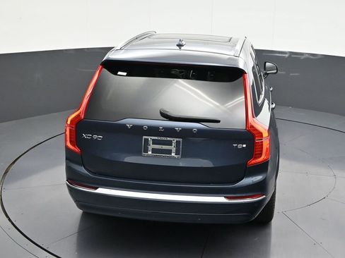 Certified 2025 Volvo XC90 T8 Core w/ Protection Package image 19