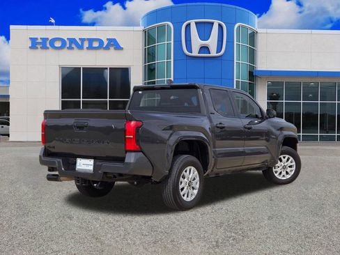 Used 2024 Toyota Tacoma SR5 AWD/4WD image 3