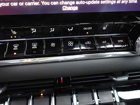 New 2026 GMC Canyon Elevation w/ Convenience Package image 19