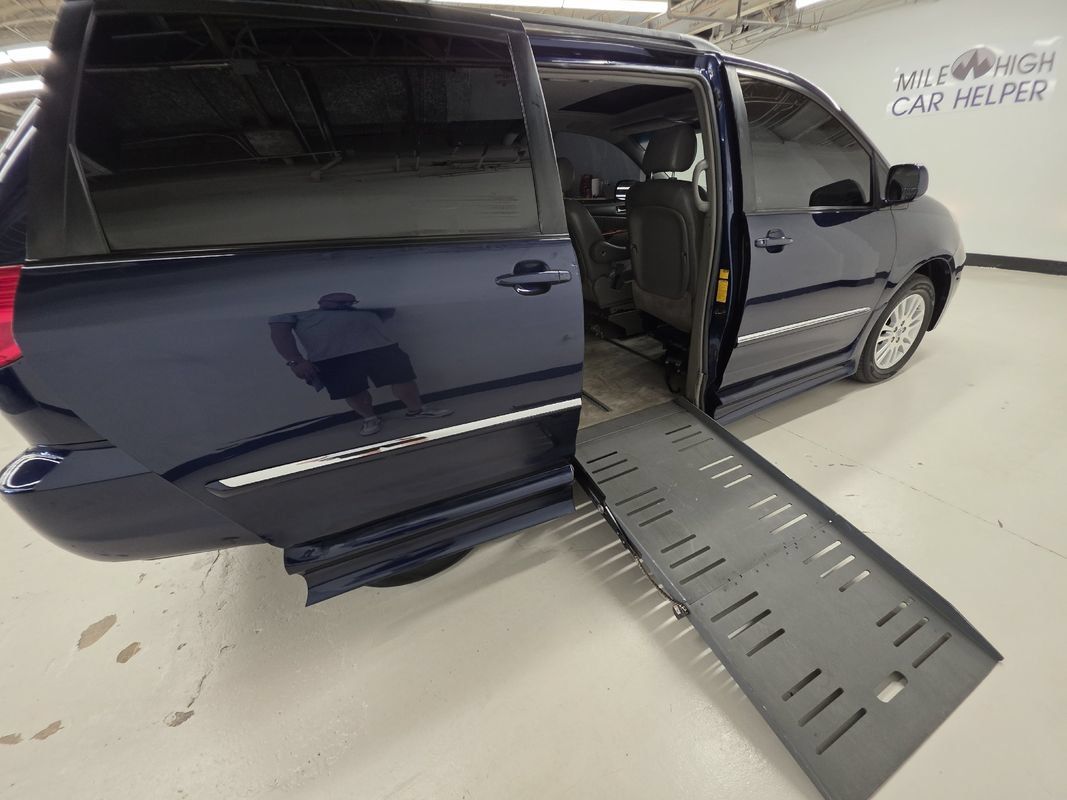 Used 2007 Toyota Sienna XLE FWD image 26