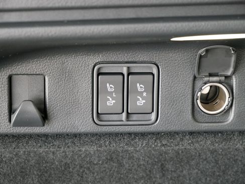 New 2026 Lexus RX 450h AWD image 17