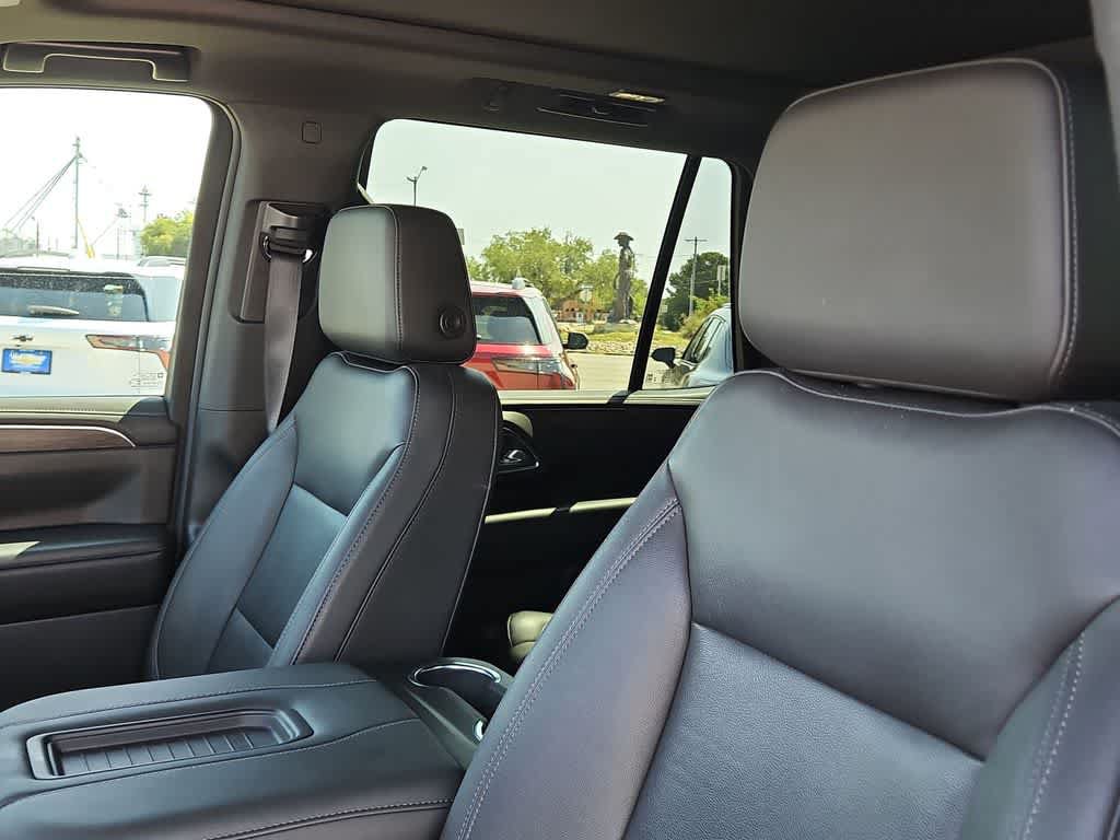 Used 2023 Chevrolet Tahoe Z71 AWD/4WD image 15
