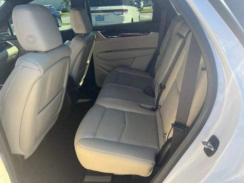 Used 2019 Cadillac XT5 Luxury AWD/4WD image 11