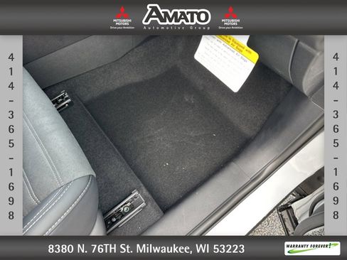 New 2025 Mitsubishi Outlander SE image 14