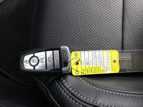 Used 2025 Ford Mustang GT Premium RWD image 7