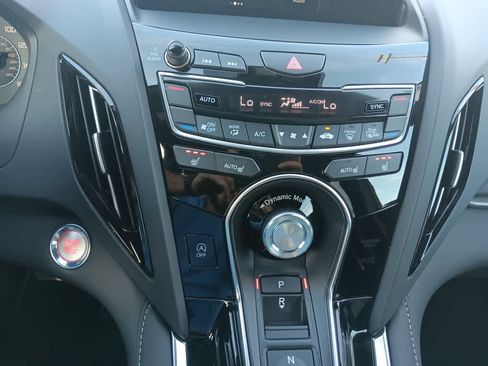 Used 2025 Acura RDX SH-AWD image 27