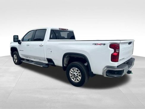 Used 2025 Chevrolet Silverado 2500 LT w/ Safety Package AWD/4WD image 3