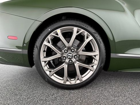 Used 2025 Bentley Continental GT Speed image 32