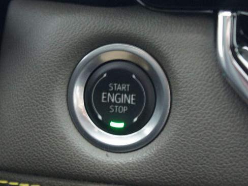 Used 2024 Chevrolet Colorado ZR2 w/ ZR2 Convenience Package III image 9