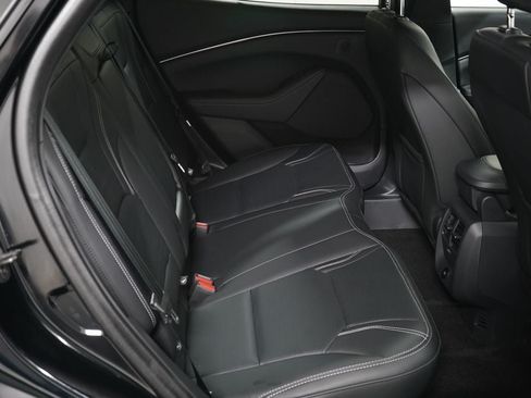 Used 2025 Ford Mustang Mach-E Premium AWD/4WD image 29