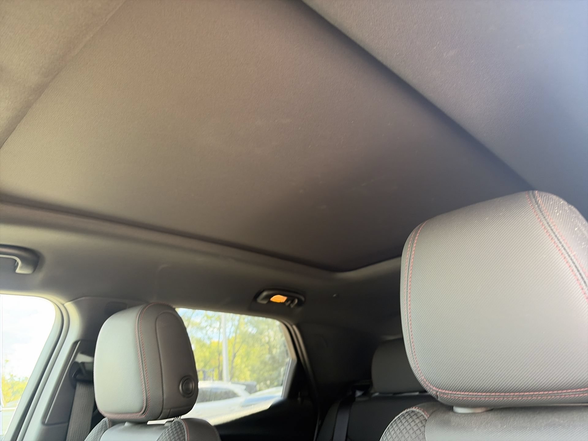 Used 2023 Chevrolet TrailBlazer RS w/ Sun and Liftgate Package AWD/4WD image 20
