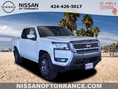 New 2025 Nissan Frontier SV w/ SV Convenience Package