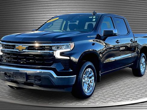 Used 2022 Chevrolet Silverado 1500 LT image 3