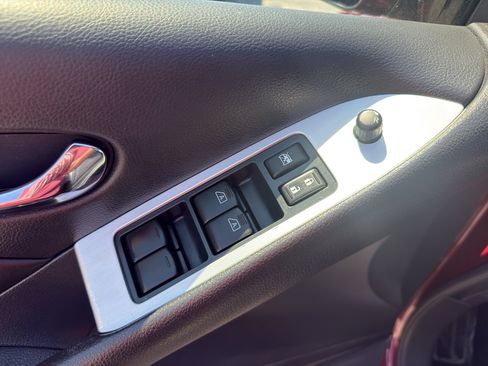 Used 2012 Nissan Murano SL AWD/4WD image 12