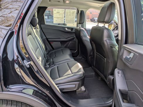 Certified 2022 Ford Escape SEL w/ Technology Package image 39