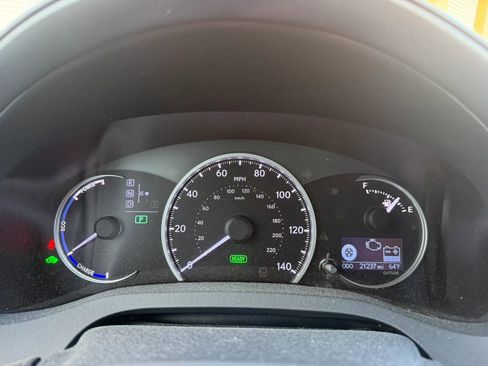 Used 2013 Lexus CT 200h w/ Premium Pkg w/Navigation image 23