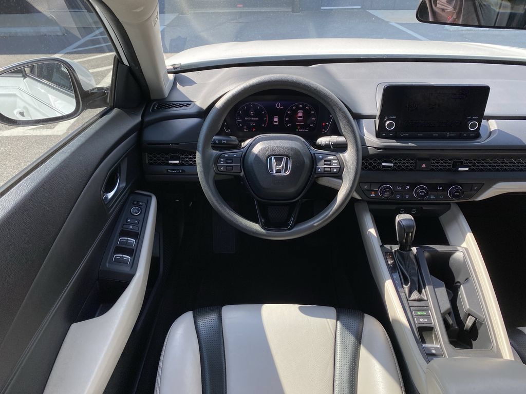 Used 2023 Honda Accord EX image 14