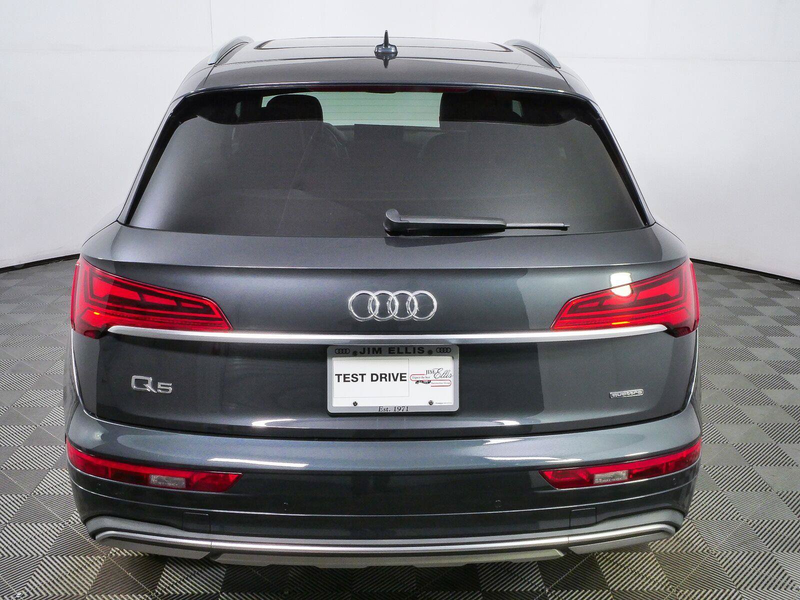 Used 2021 Audi Q5 2.0T Premium Plus w/ Premium Plus Package AWD/4WD image 30