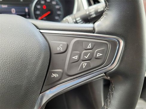 Used 2024 Chevrolet Equinox LT image 36