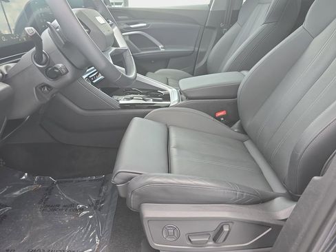 Certified 2025 Audi Q5 Premium Plus w/ Premium Plus image 24