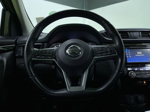 Used 2018 Nissan Rogue Sport SL image 20