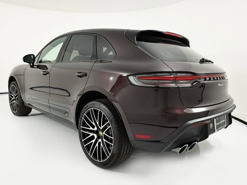 New 2026 Porsche Macan image 3