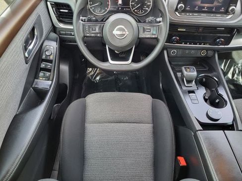 Certified 2022 Nissan Rogue SV image 20