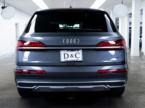 Used 2021 Audi Q7 3.0T Premium AWD/4WD image 5