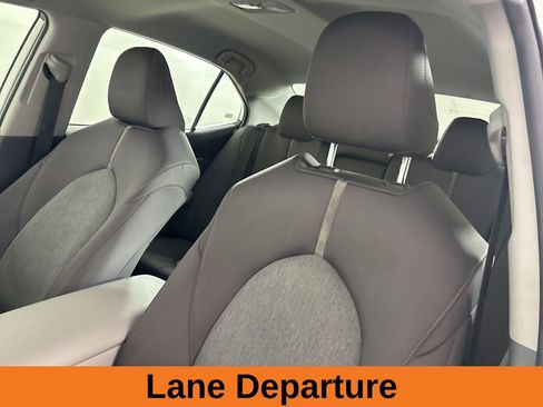 Used 2021 Toyota Camry LE image 11